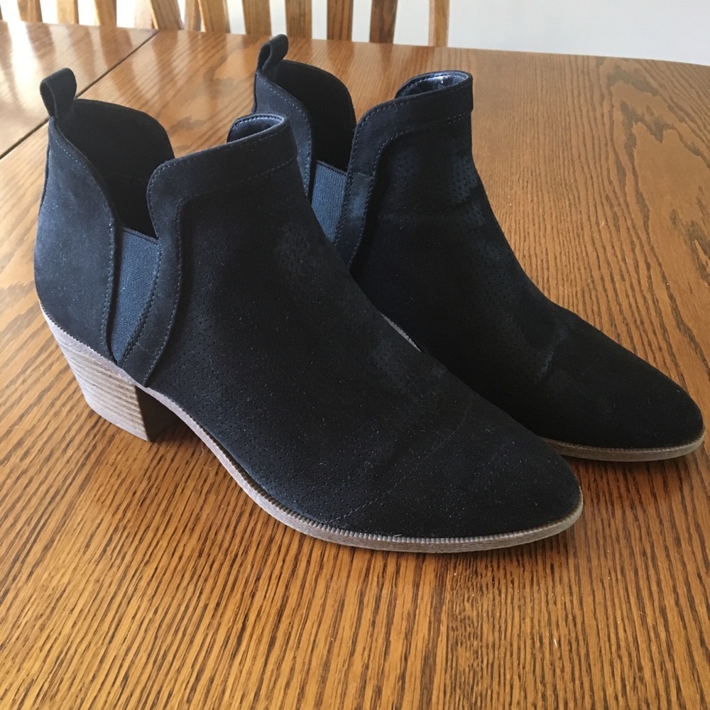EUC Style & Co Black Booties sz 9